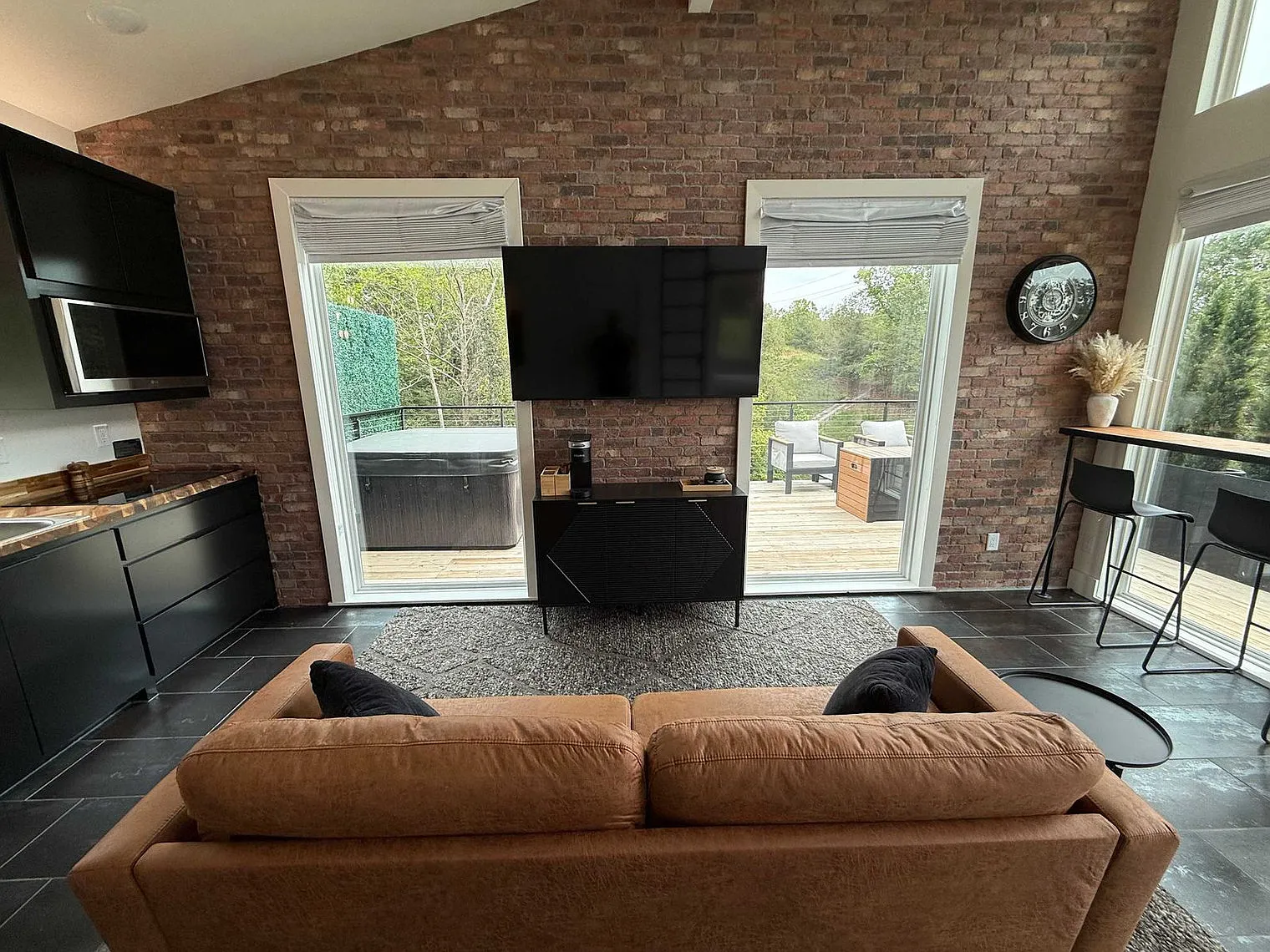 1 bed, 1.0 bath, $3,608 — Photo 2
