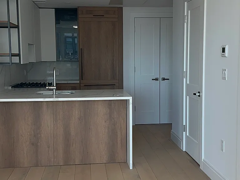 9956 3rd Ave #606 — Photo 11