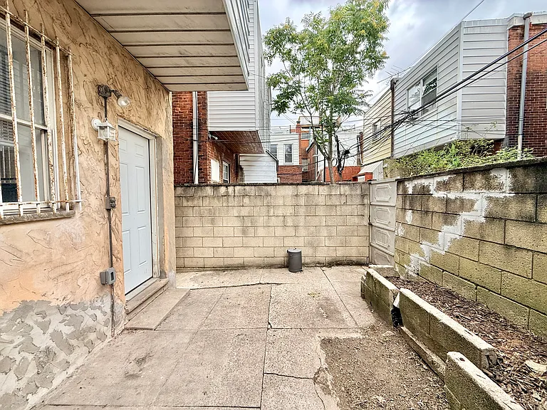 2113 S 15th St #1 — Photo 31