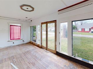 722 Yorkshire St, Houston, TX 77022