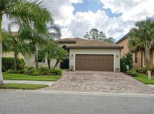 9508 River Otter Dr, Fort Myers, FL 33912