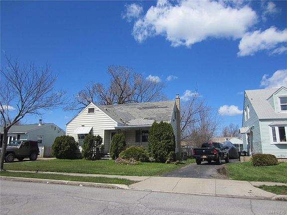 3rd image of 24 Moulton Ave