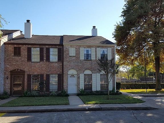 T/H125 is an end unit in building 18.