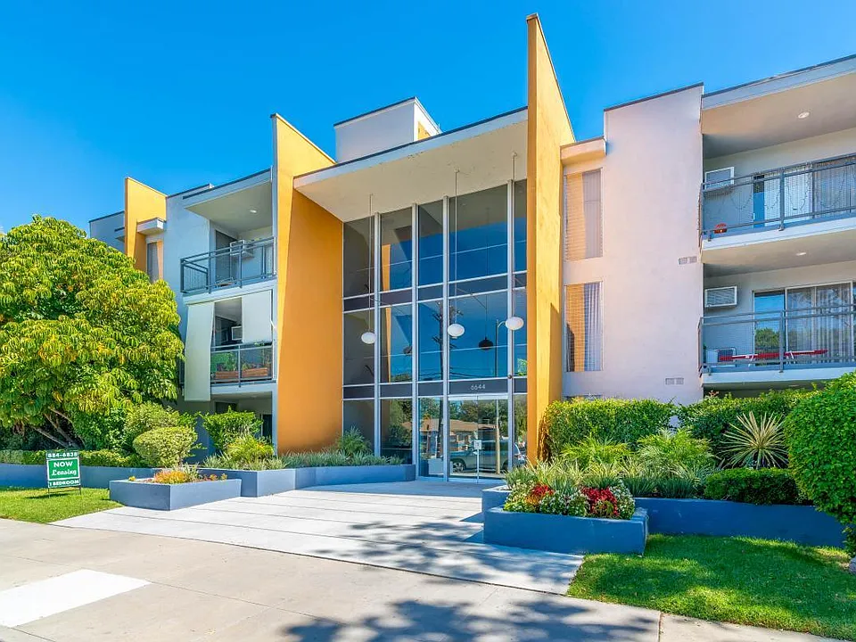Glade Apartments