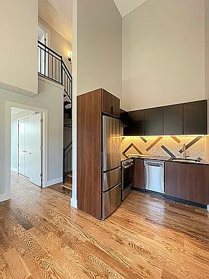 1st image of 676 E 21st St #6E