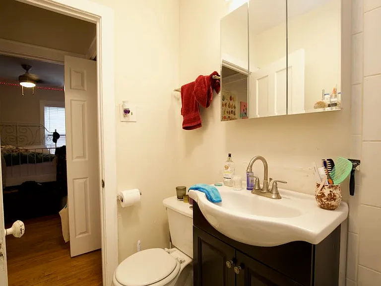 2131 W Giddings St #B3 — Photo 16