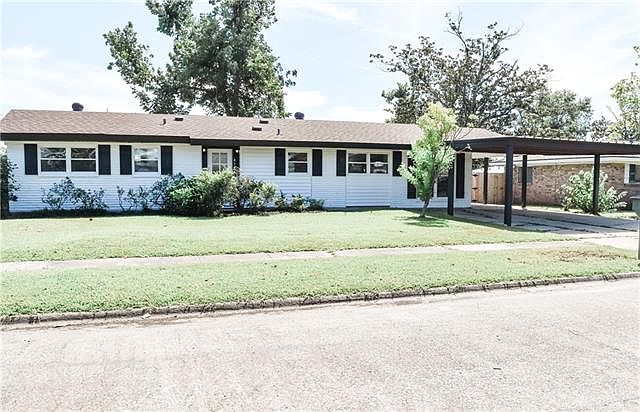1st image of 415 Dewald Ln