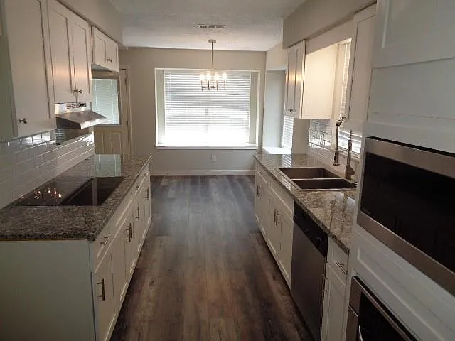 1227 Strawberry Park Ln — Photo 10