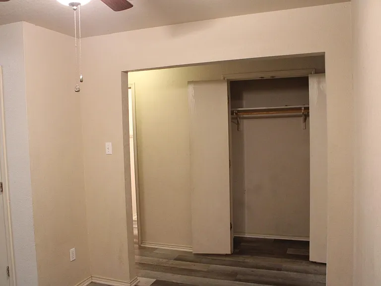 415 E 4th Ave #D — Photo 27