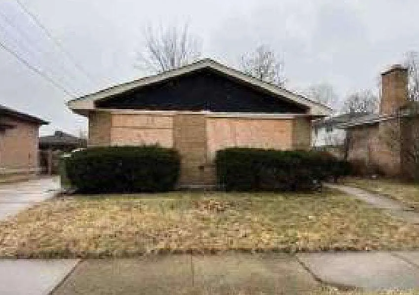 14719 Parkside Dr photo 1