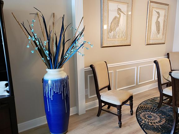 5th image of 13 Harbour Isle Drive W #105