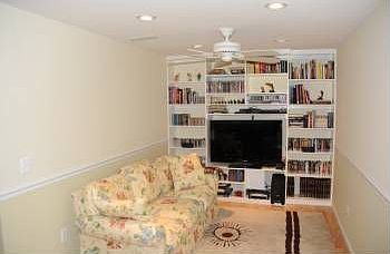 2nd image of 6067 Heatherwood Dr