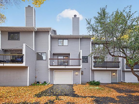 2nd image of 29 Elton Ridge Ct NW