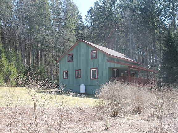 5th image of 418 Town Line Rd