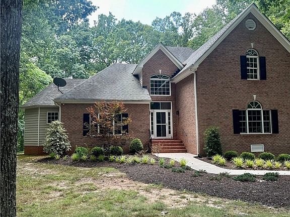 2nd image of 2051 Valley Springs Ct