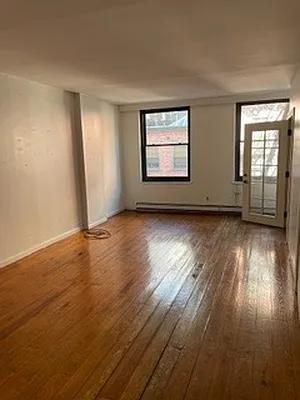 Rented by R New York | media 1