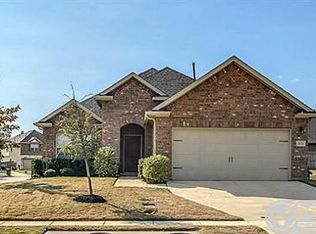 2632 Flowing Springs Dr, Fort Worth, TX 76177