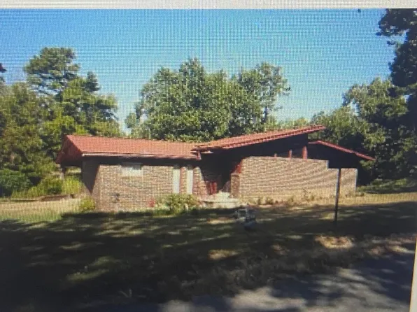1301 Douthitt St, Pocahontas, AR 72455