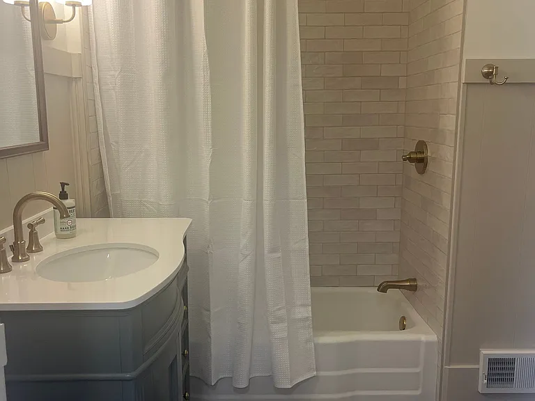 406 W Front St — Photo 18