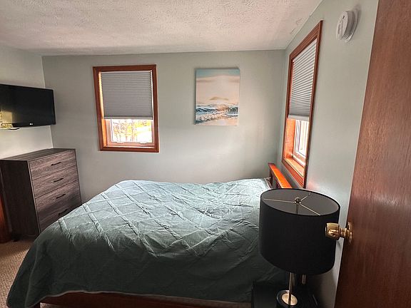 4th image of 6 Imperial St APT 7