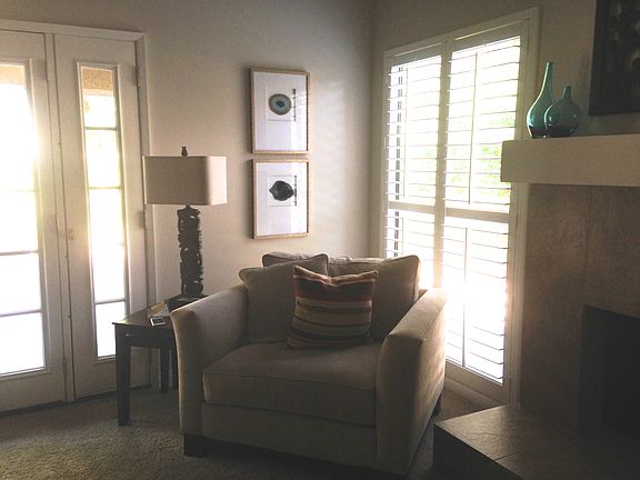 Living rm w/french doors