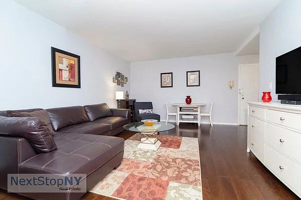 Sold by NextStopNY | media 14