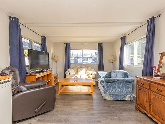 5th image of 21163 Lougheed Hwy #57