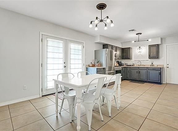 4th image of 2225 Riverland Dr