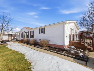 1983 Oak St, Newport, MI, 48166