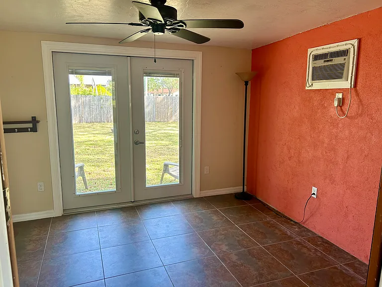 7119 Emily Dr — Photo 11