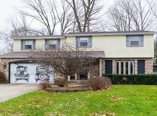 4882 Grenadier Dr SW, Wyoming, MI 49509