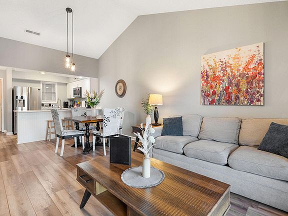 3rd image of 429 E Chinquapin Circle #510