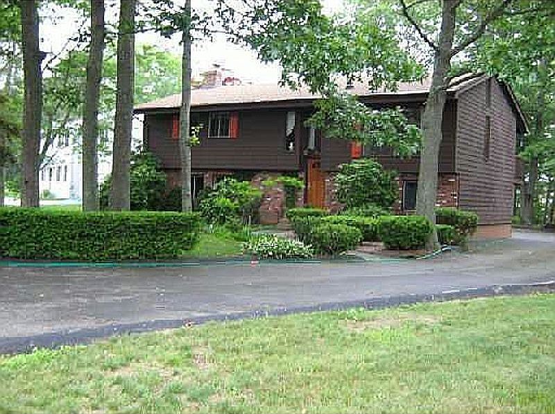 123 Winnapaug Rd, Westerly, RI 02891 Zillow