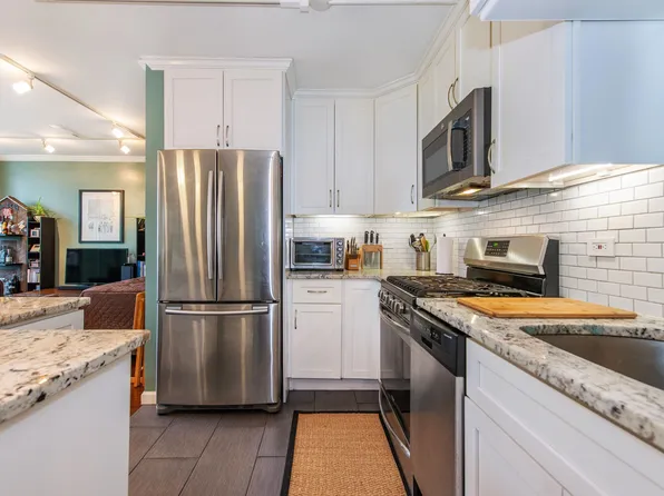 6050 Blvd East image 3 of 42