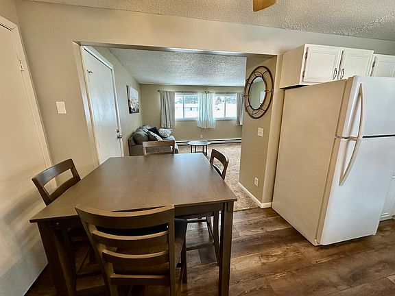 2nd image of 3329 Mahoney Dr #3329