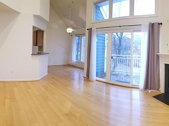 5th image of 640 Oakland Hills Dr #B3