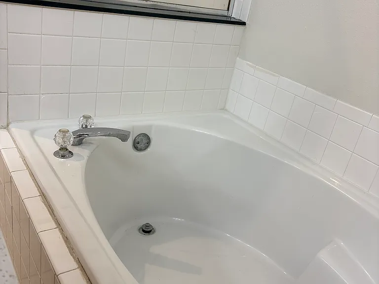 696 Carrigan Woods Trl — Photo 18