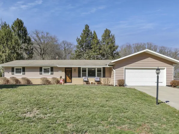 1476 Pleasant Valley Dr, Newark, OH 43055