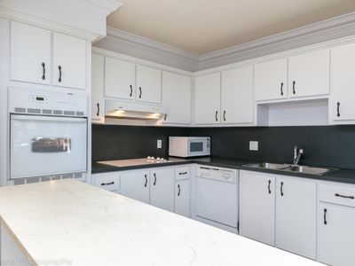 359 Lakeview Dr APT 102, Fort Lauderdale, FL, 33326