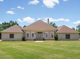 106 Cedar Hill Dr, Oxford, MS 38655