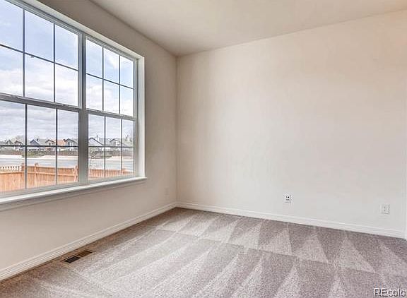 3rd image of 16692 Azalea Ave
