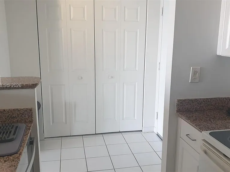 1155 Brickell Bay Dr #3007 — Photo 13