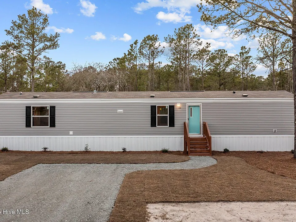 109 Trott Ln