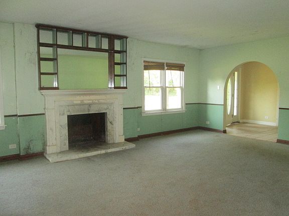 4th image of 2510 Wallace Dr