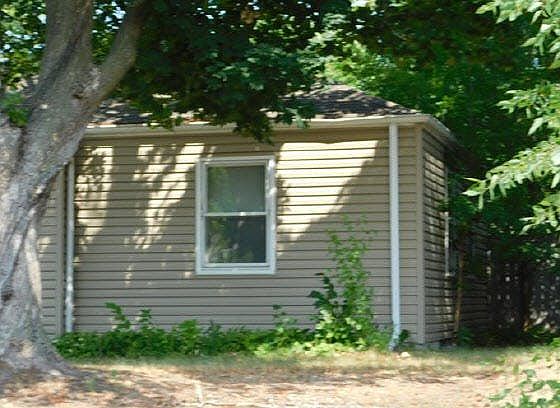 2nd image of 4552 Upton Ave N