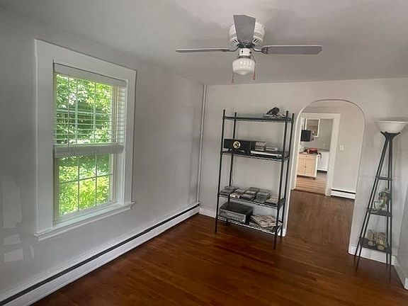 3rd image of 375 Derrah Street