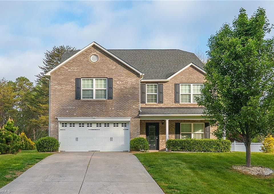 1st image of 4892 Montevista Dr
