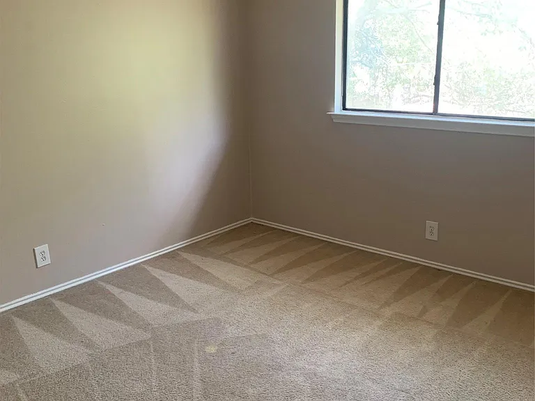 3215 Tree Grove Dr — Photo 22