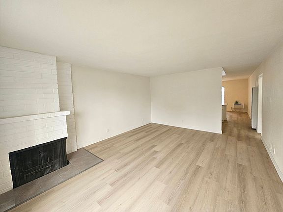2nd image of 10117 Gunn Ave APT B4