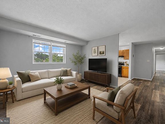 3rd image of 11912 Tarragon Rd APT I